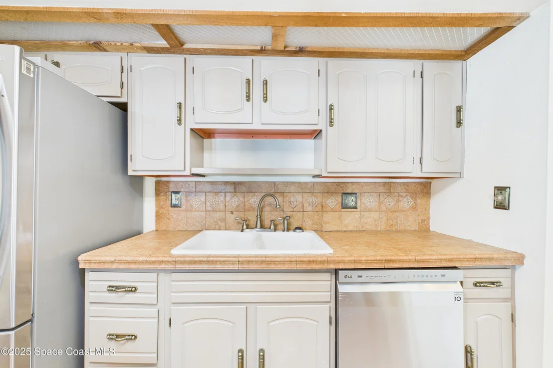 Photo of 3583 James Road