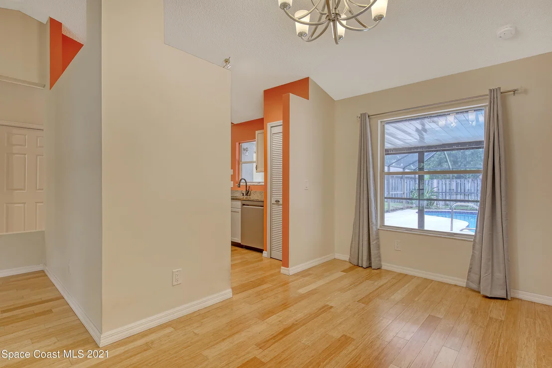 Photo of 649 Sandpiper Circle