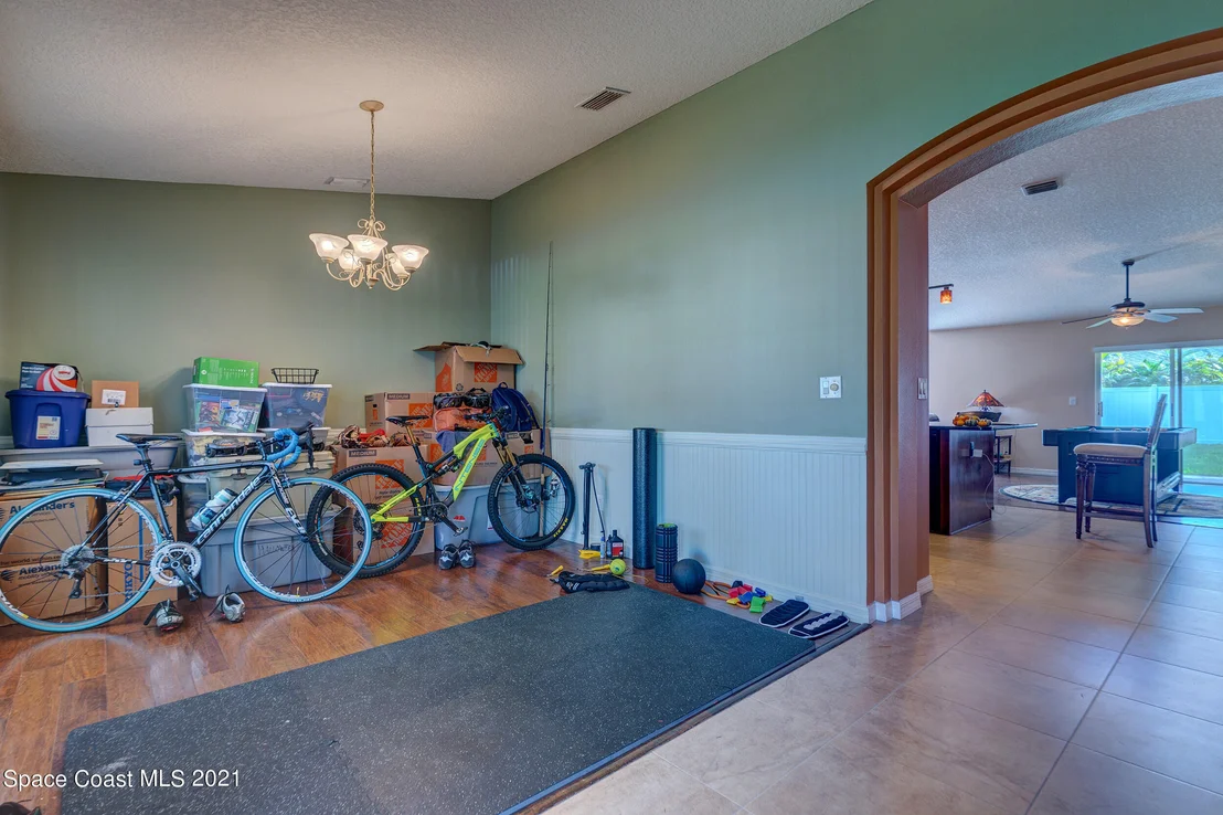 Photo of 835 Triple Crown Lane