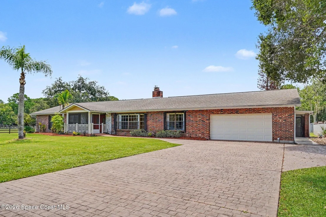Photo of 4457 Parkway Drive