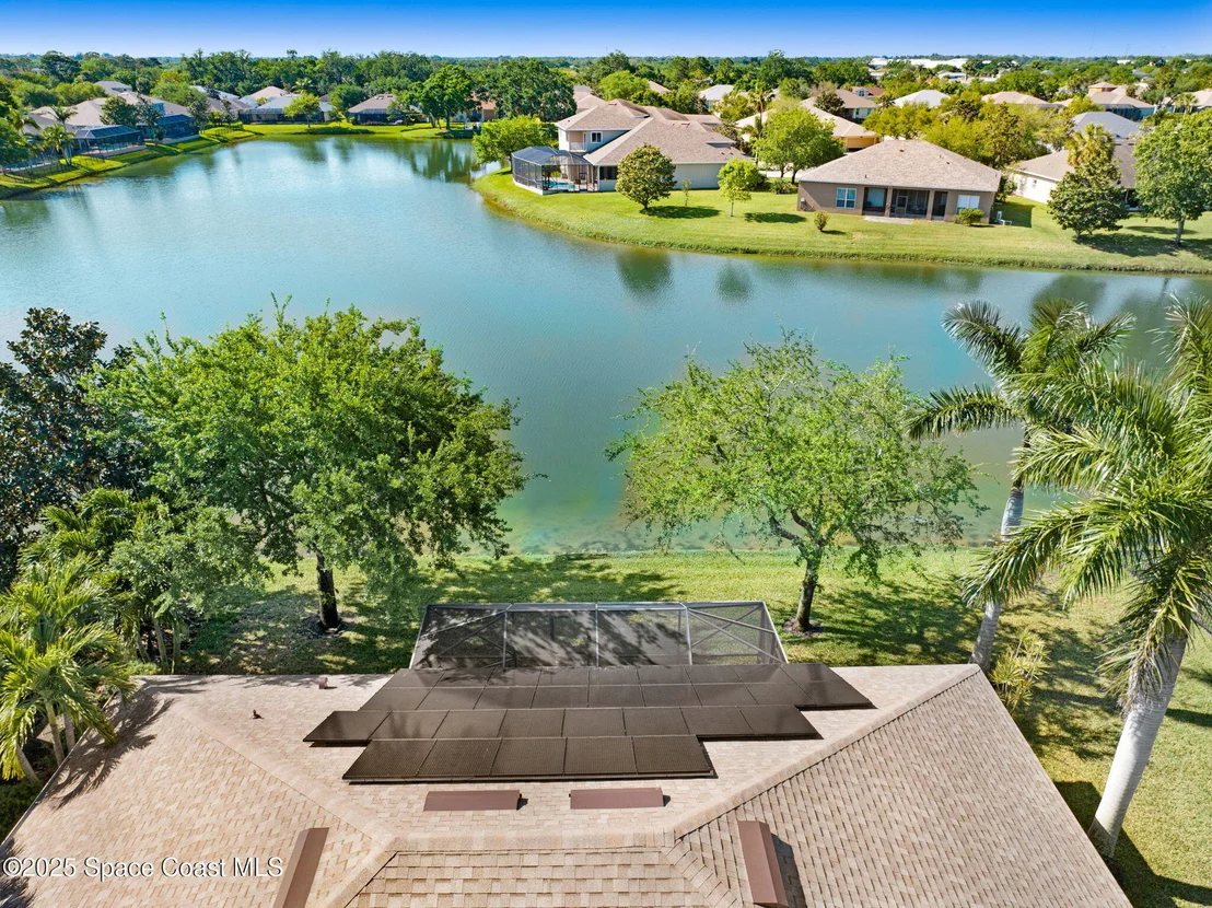 Photo of 2074 Botanica Circle