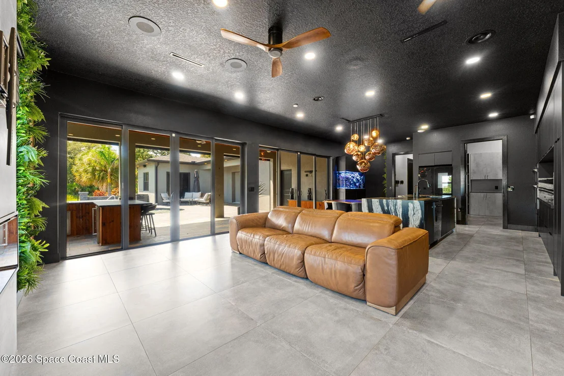 Photo of 2453 Westhorpe Drive