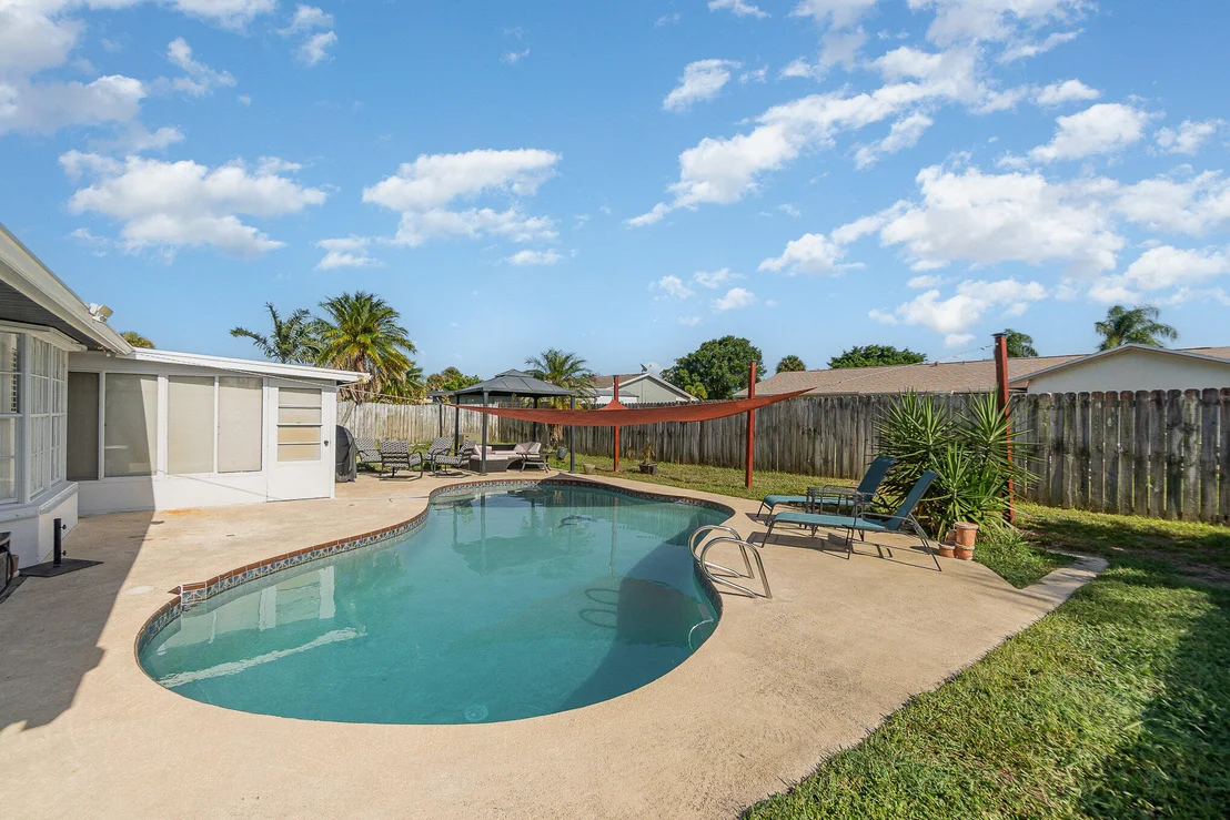 Photo of 1891 Tallpalm Road