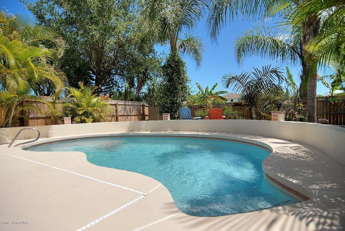 Photo of 1784 Clover Circle
