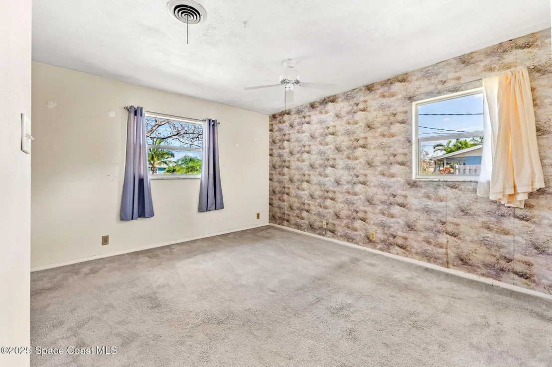 Photo of 272 Bahama Boulevard
