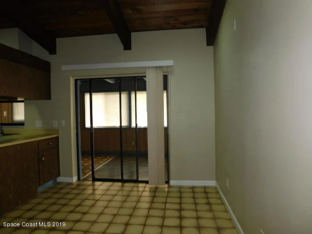 Photo of 280 Bayhead Drive