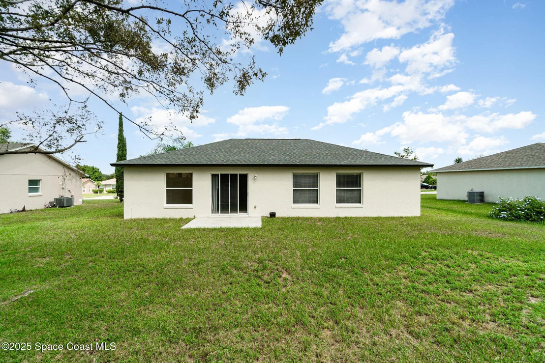 Photo of 11833 Foxglove Drive
