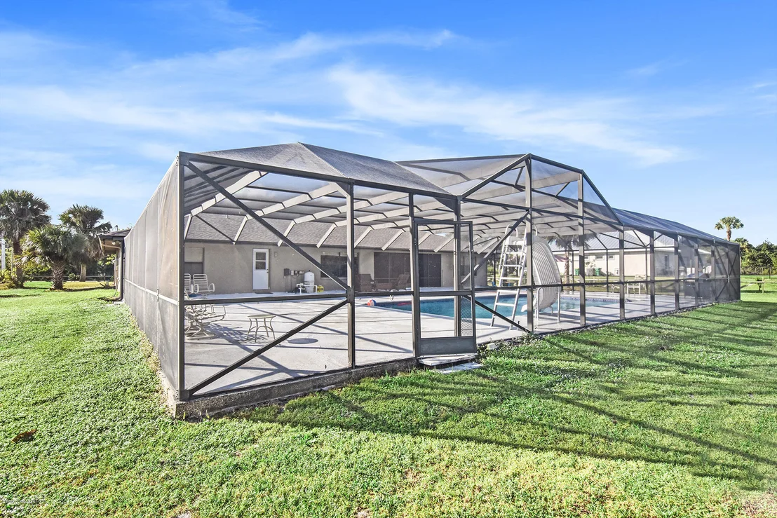 Photo of 5265 Pine Street