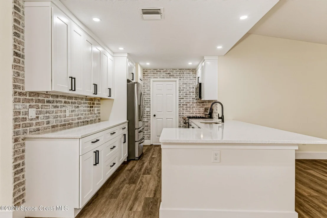 Photo of 1638 Rustic Way