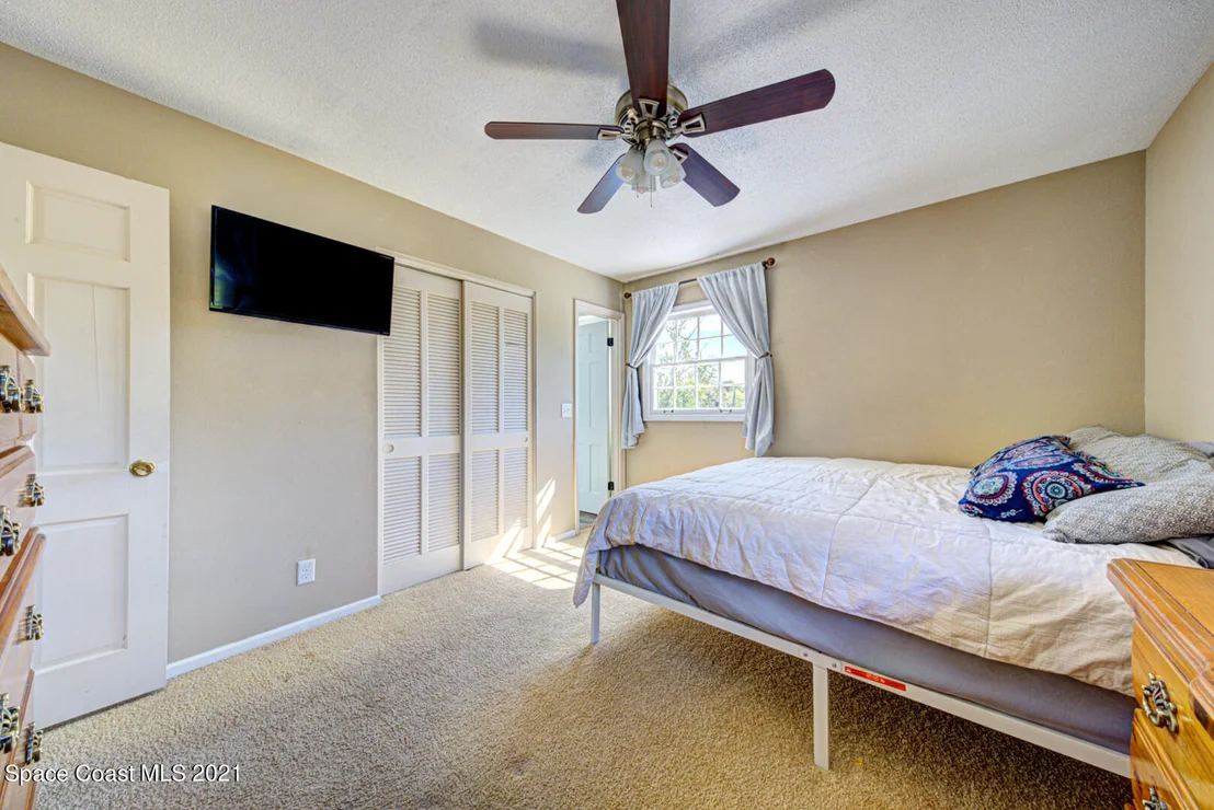Photo of 200 Saldon Lane