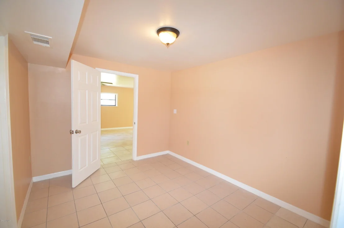 Photo of 2512 Post Road