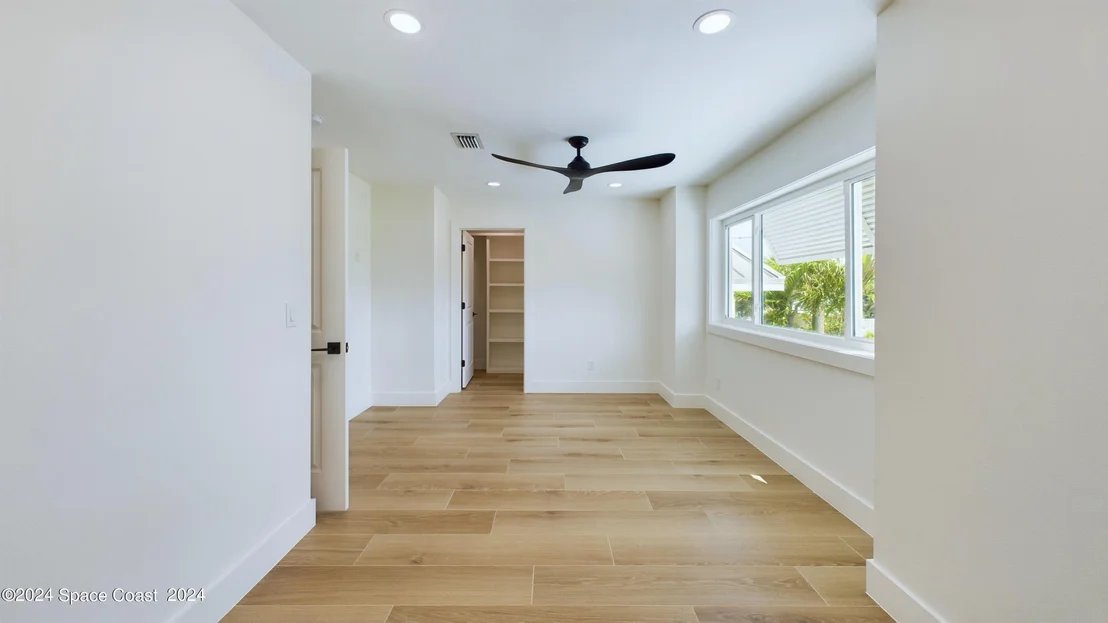 Photo of 396 Riverview Lane