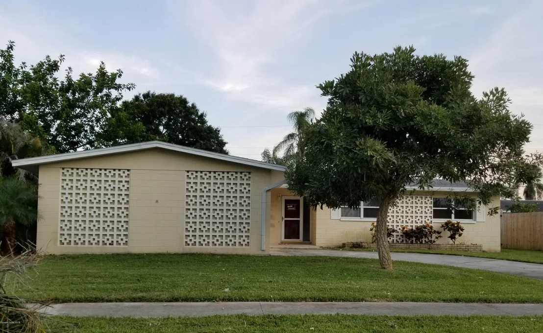 Photo of 993 Demaret Drive