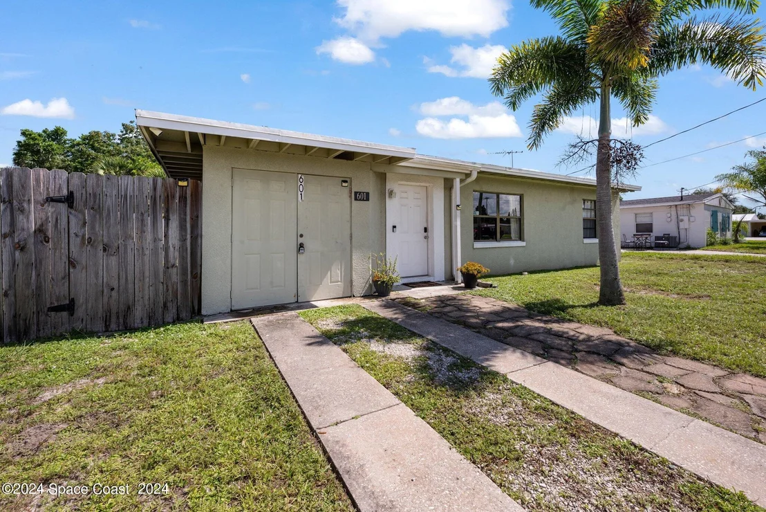 Photo of 601 Gardenia Drive