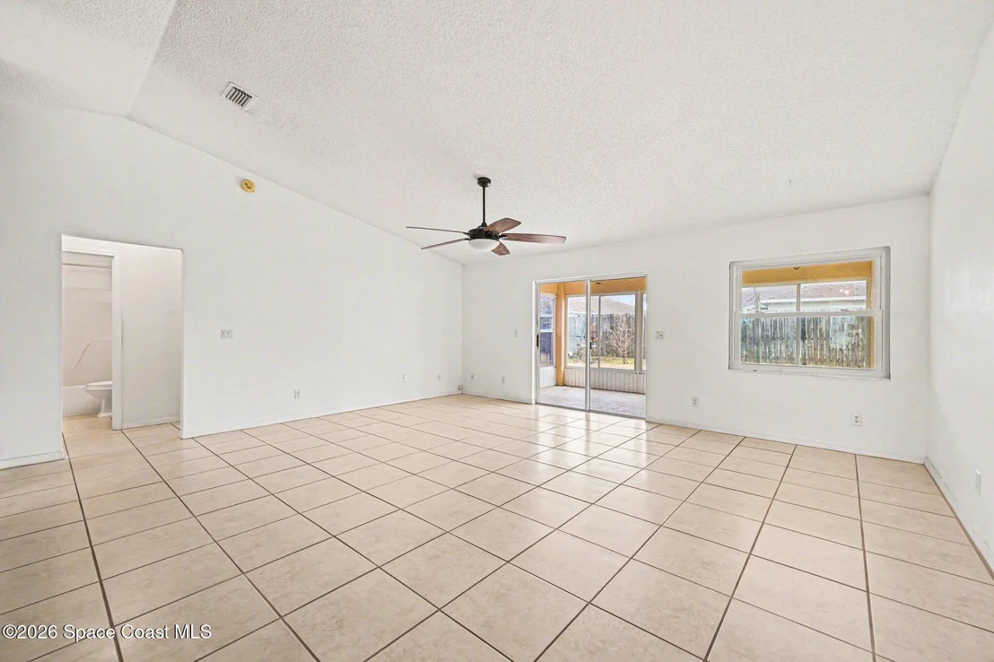 Photo of 1002 Jacaranda Circle