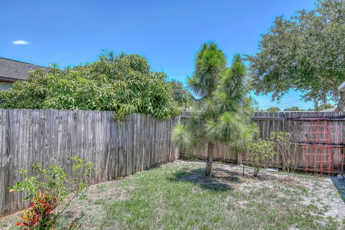 Photo of 1216 Palmdale Circle NE