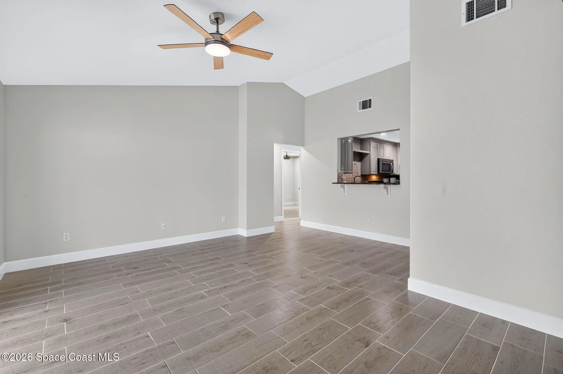 Photo of 414 Myrtlewood Road