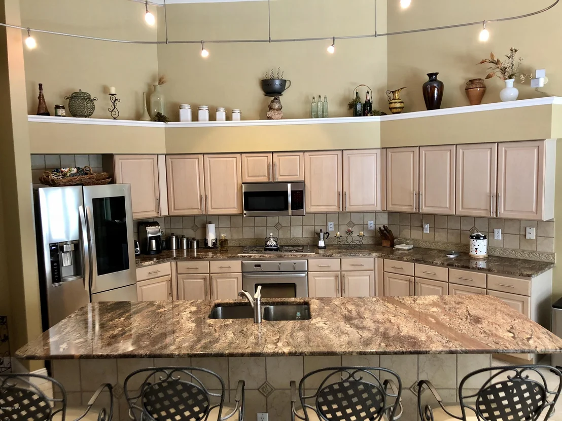 Photo of 975 Whisperpine Drive