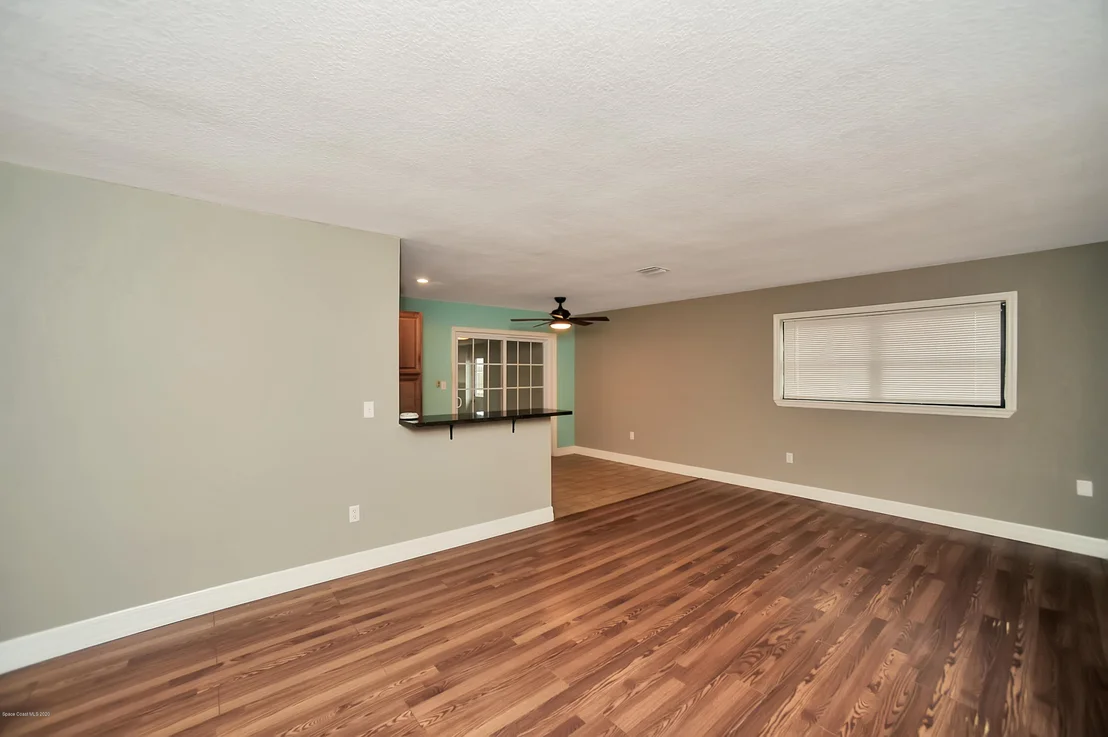 Photo of 600 Teak Drive