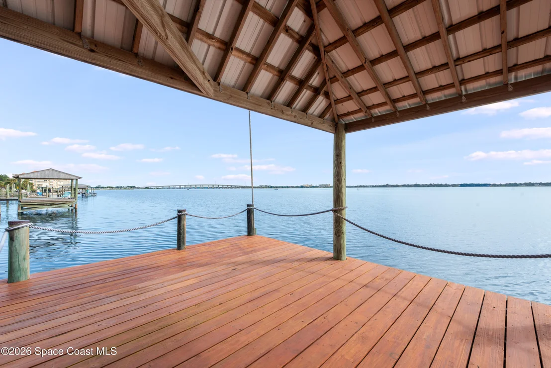 Photo of 555 Rockledge Drive