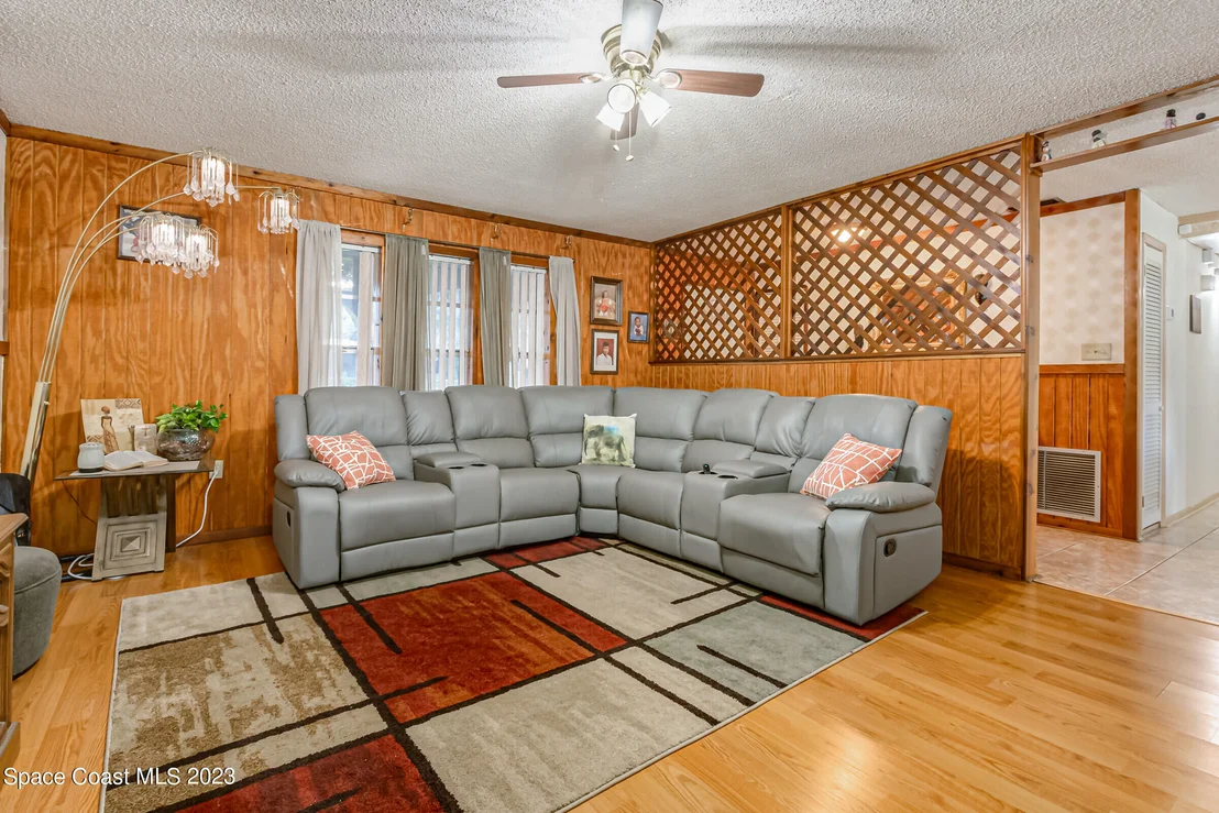 Photo of 1018 Bernice Road