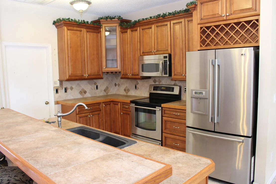 Photo of 950 Shaw Circle