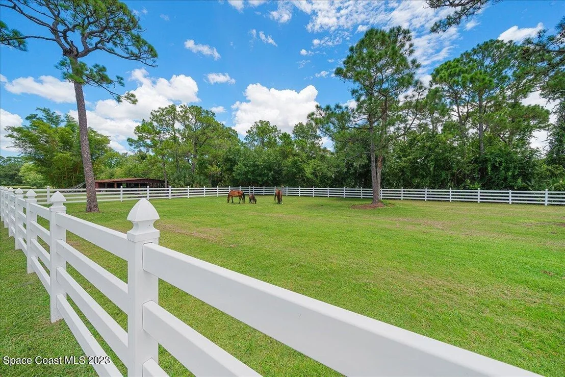 Photo of 4650 Rayburn Road