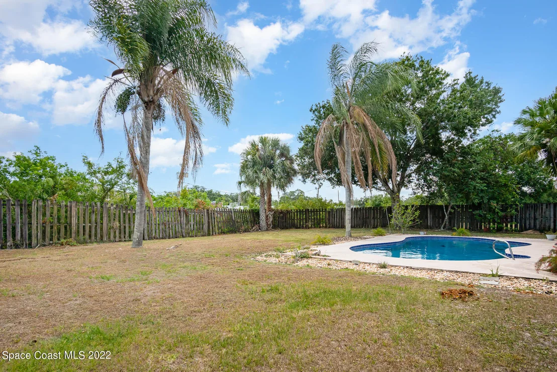 Photo of 1231 Freil Road NE