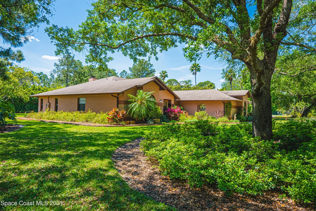 Photo of 5395 Amy Way