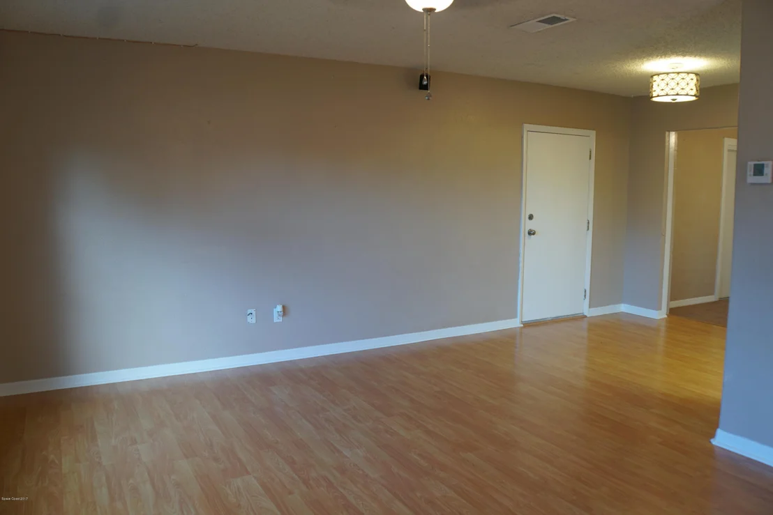 Photo of 988 Kings Post Road