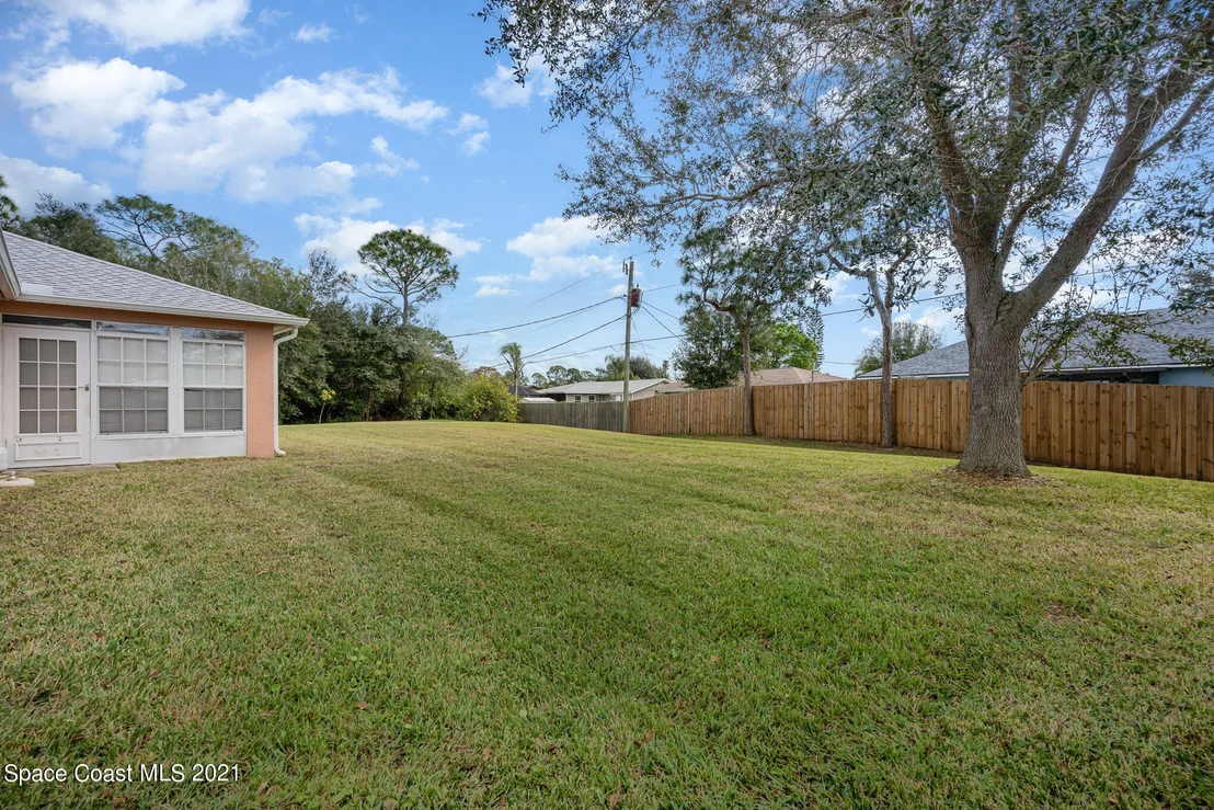 Photo of 722 Boc Circle NW