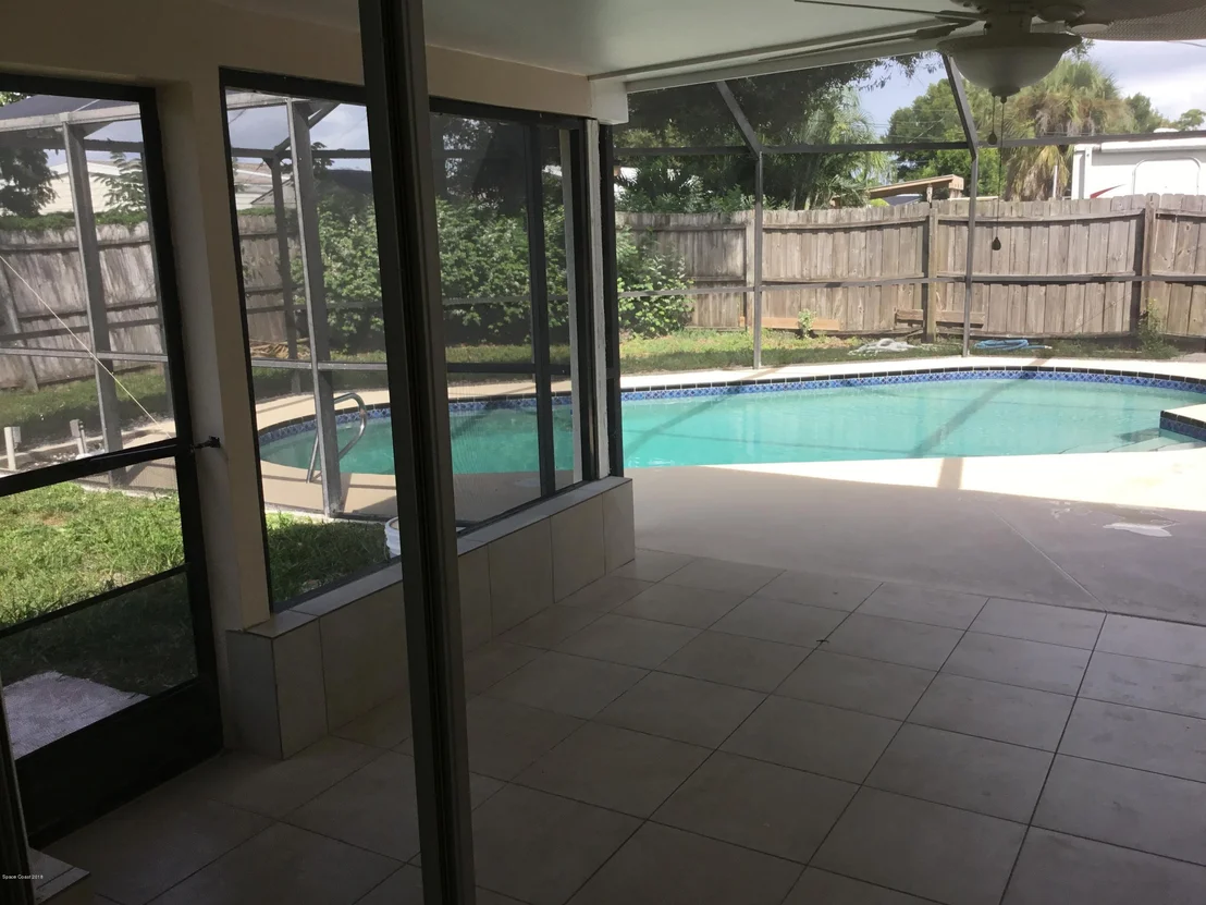Photo of 2925 Garden Terrace NE