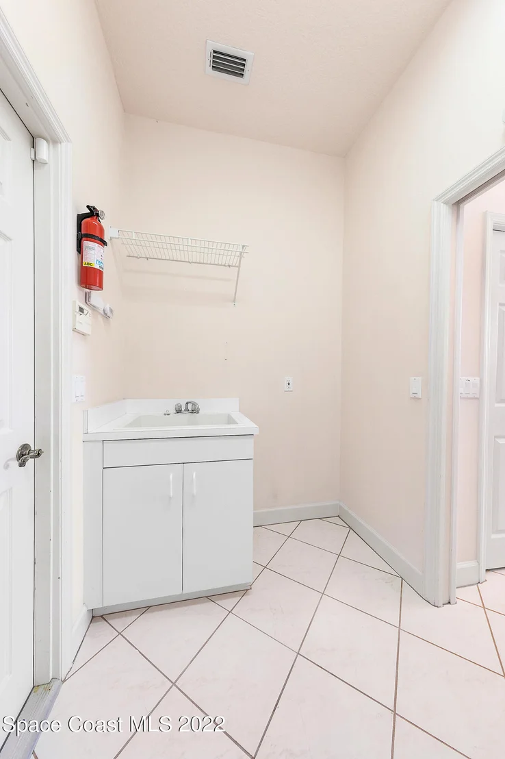 Photo of 974 Wildwood Drive