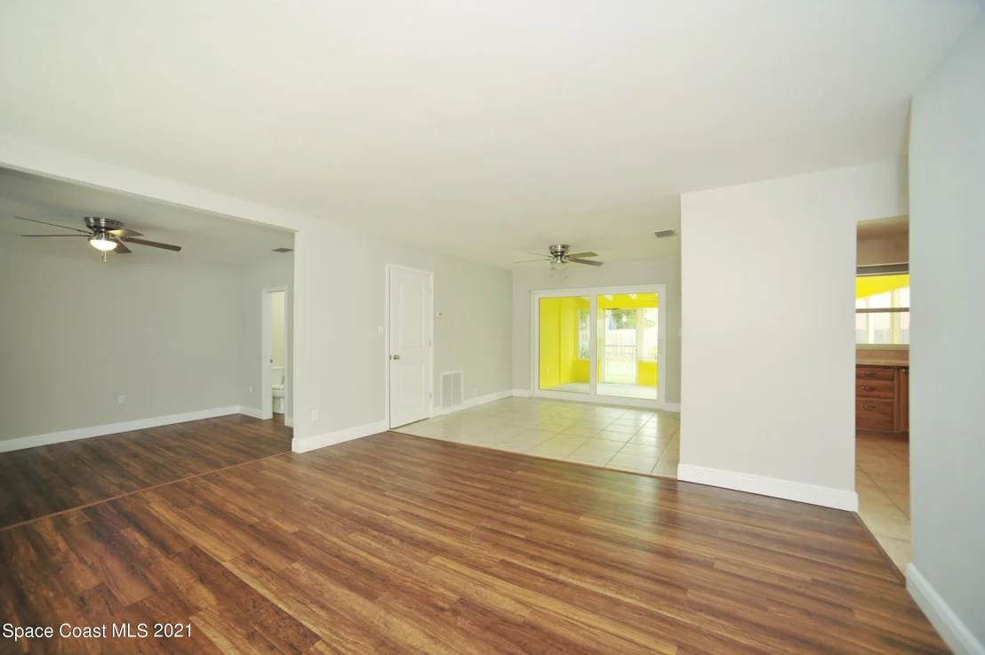 Photo of 461 1st Avenue