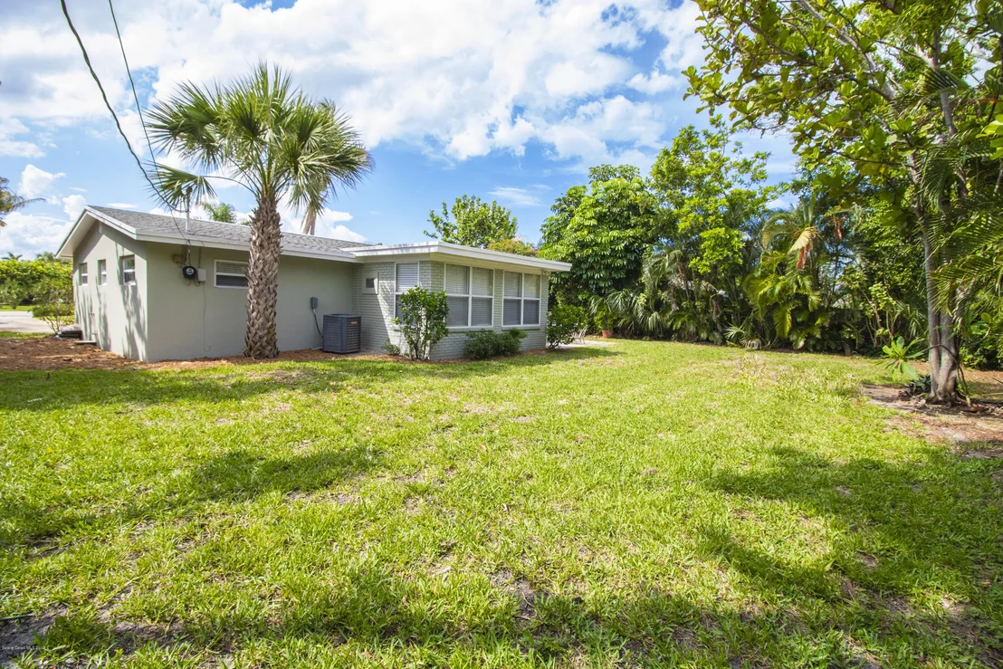 Photo of 1127 Pine Tree Drive