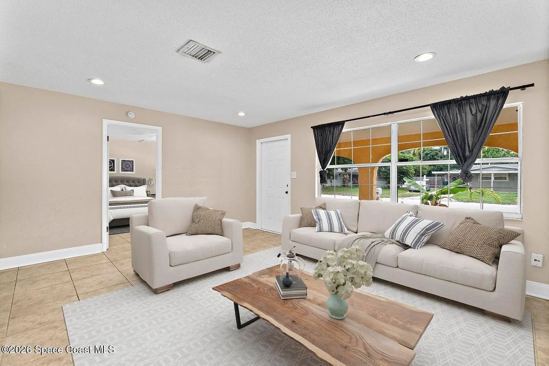 Photo of 2619 Lorna Drive
