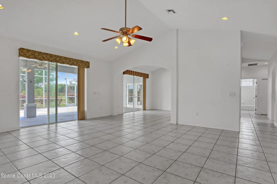 Photo of 15120 Peru Road