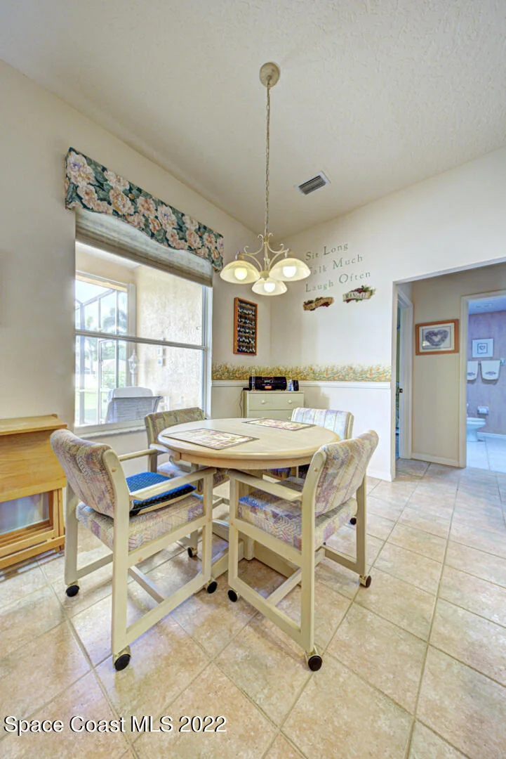Photo of 5948 Newbury Circle