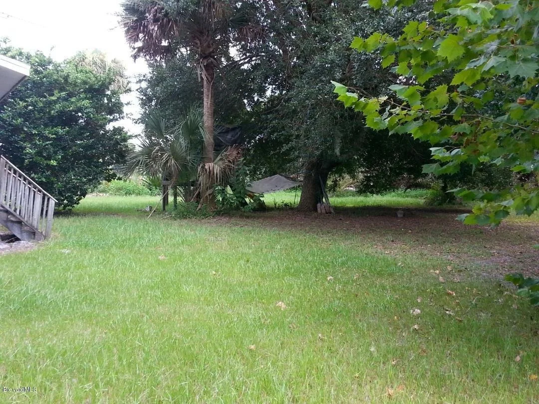 Photo of 6767 Laurel Oak Avenue