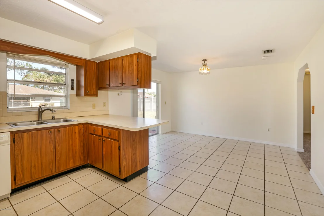 Photo of 1522 Spruce Road