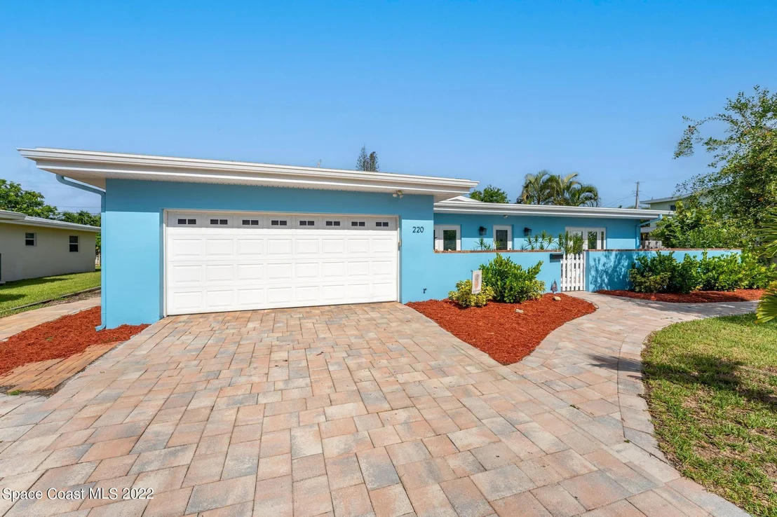 Photo of 220 Pineapple Street