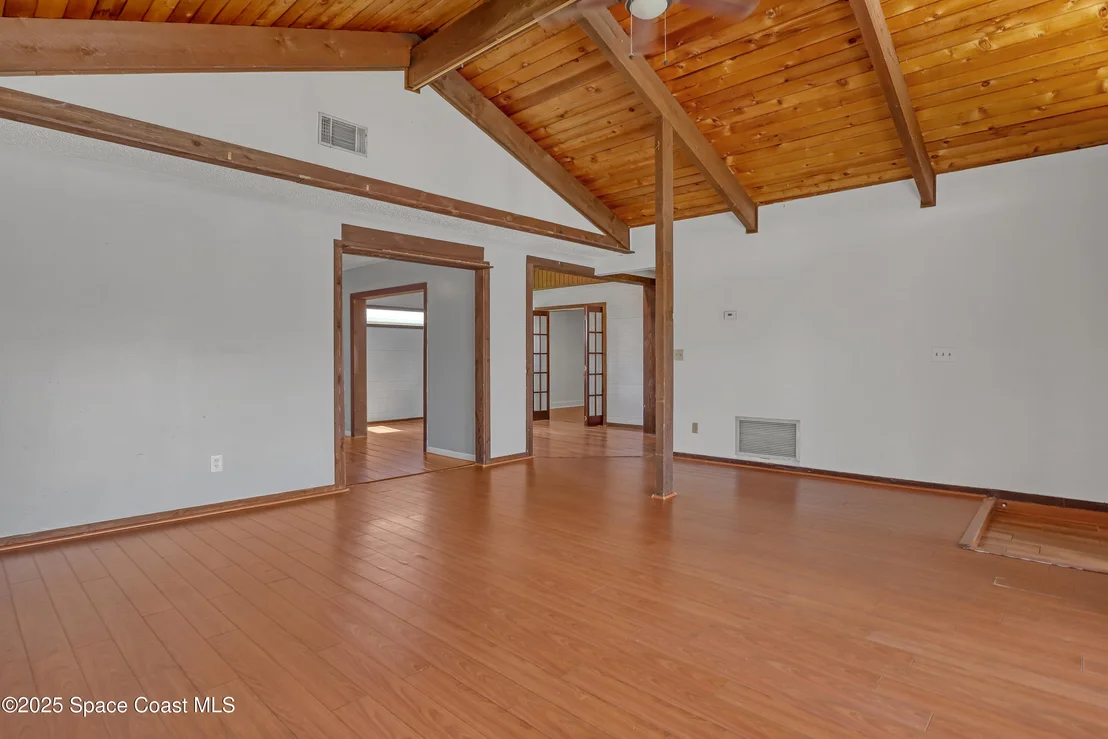Photo of 210 Applewood Circle