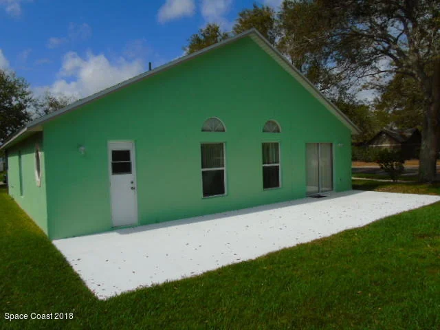 Photo of 2801 Saint James Lane