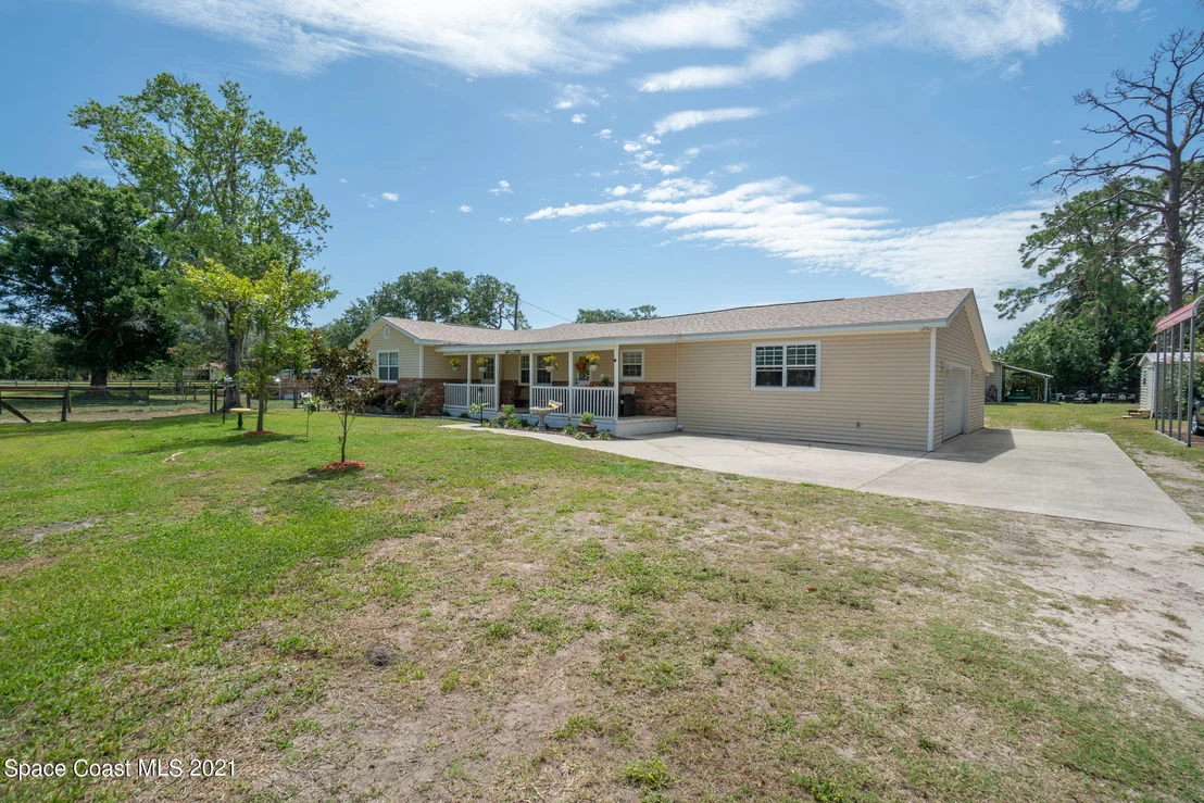 Photo of 3635 Hield Road
