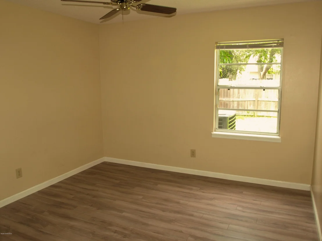 Photo of 164 Oak Lake Road