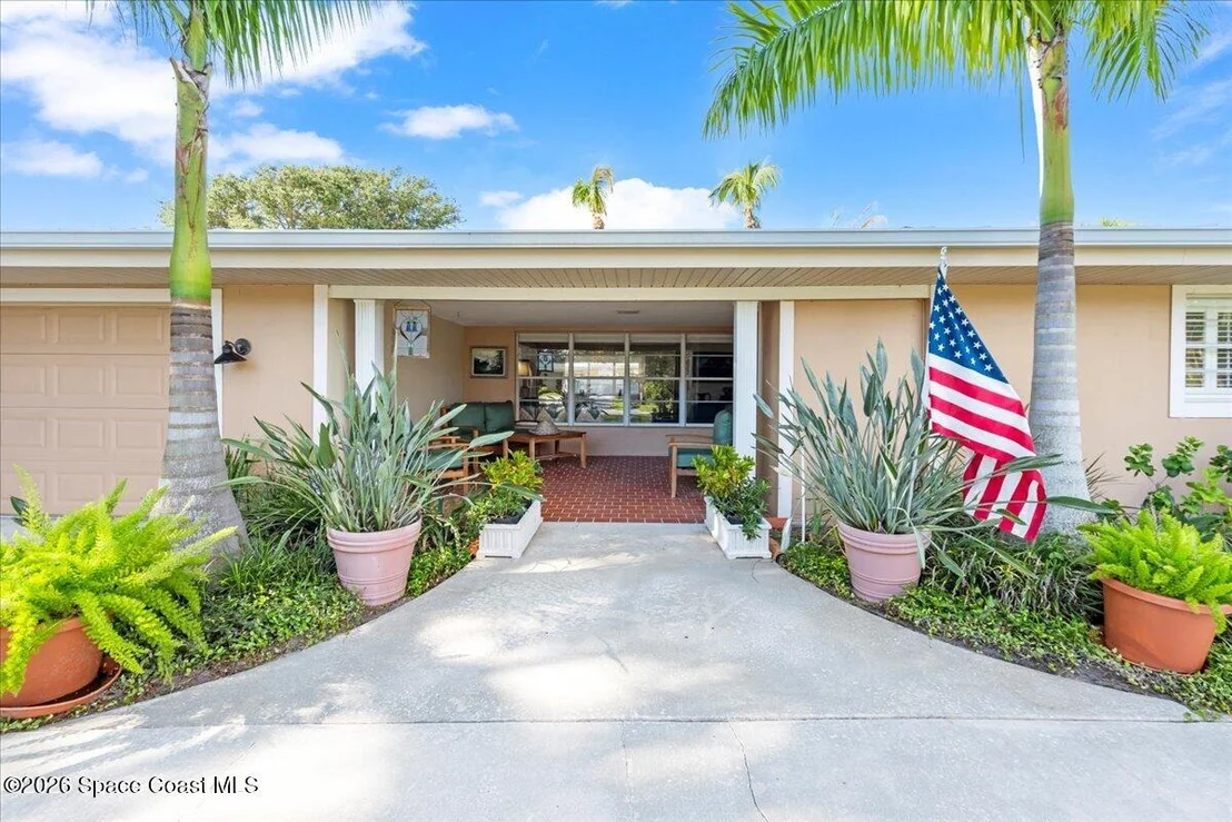 Photo of 333 Cocoa Avenue