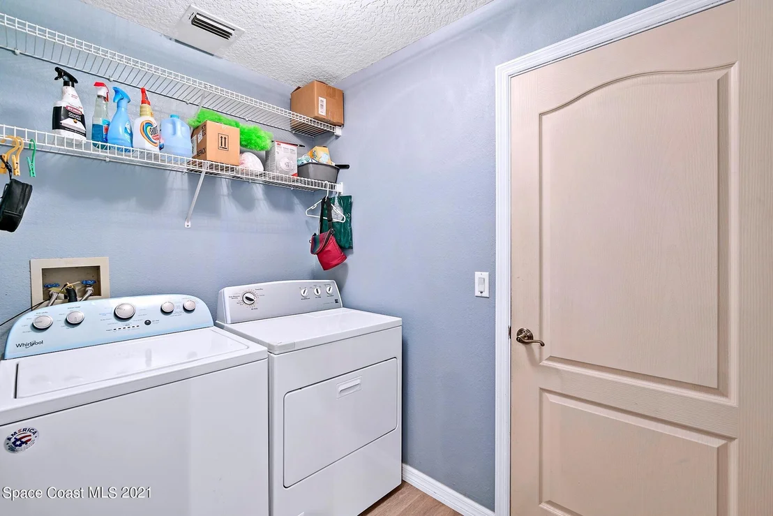 Photo of 1214 Walnut Grove Way