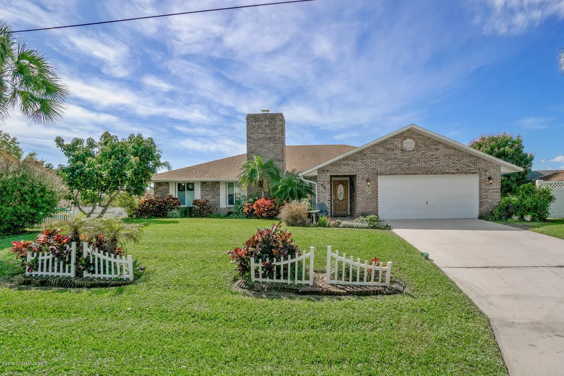 Photo of 419 Arrowhead Lane