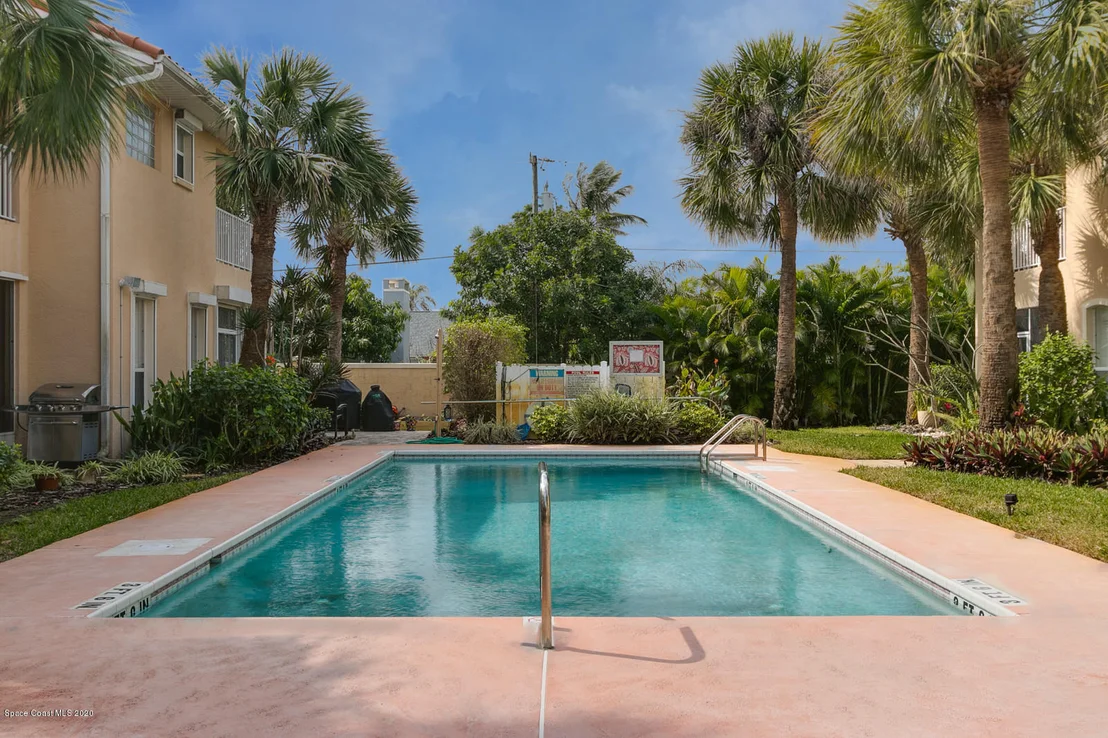 Photo of Unit B at 100 Ormond Drive