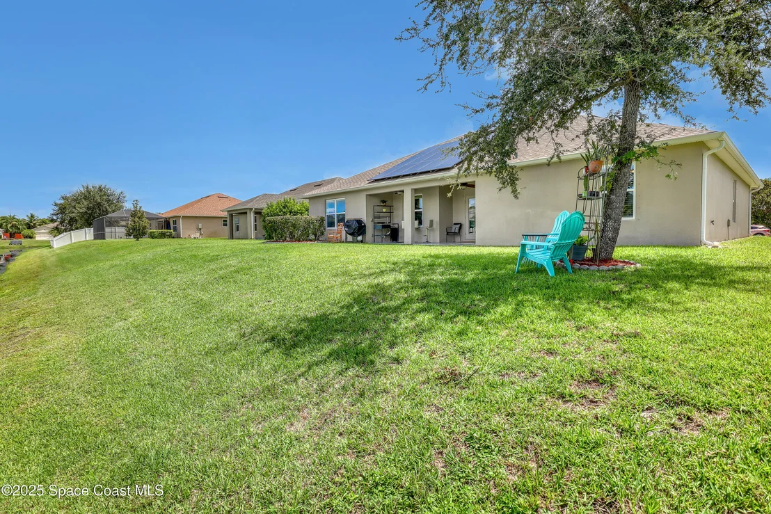 Photo of 1121 Morgan Circle NE